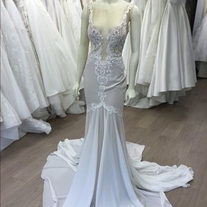 SAMPLE SALE! Michal Medina Wedding Dress: Anya